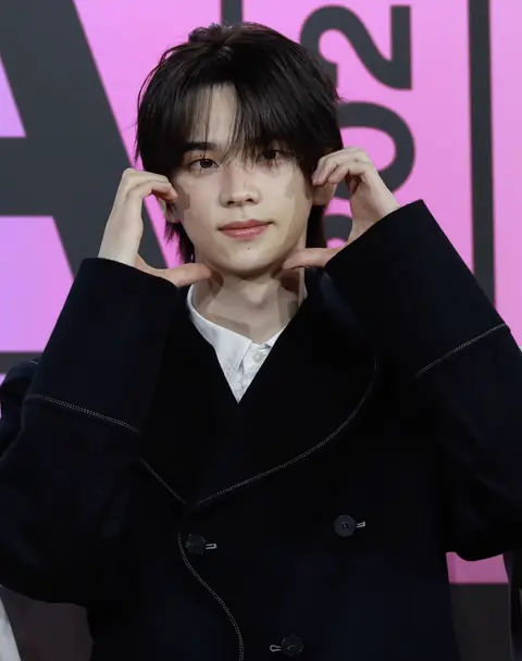 Shinyu of TWS at the 2024 Melon Music Awards.png