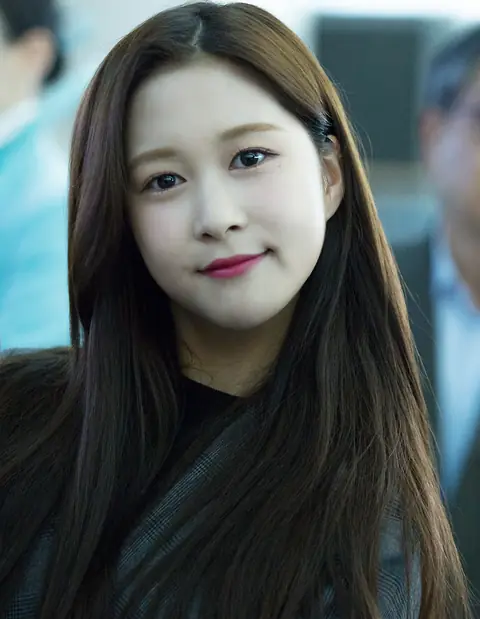170921 인천공항 출국 우주소녀 다영 직찍 (4).jpg