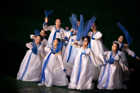 Hanbok Arirang.jpg