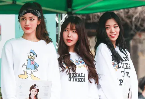 Orange Caramel in 2015From left to right: Nana, Raina, Lizzy