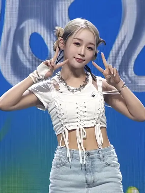 에자키 히카루 Ezaki Hikaru Doublast showcase.png
