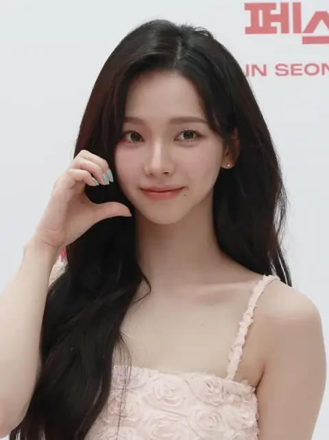 240906 Karina at Musinsa Beauty Festa.jpg