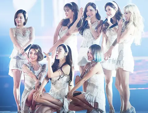 Girls' Generation at KBS Gayo Daechukje 2015 06.jpg