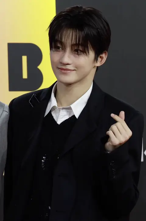 Jihoon of TWS at the 2024 Melon Music Awards.png