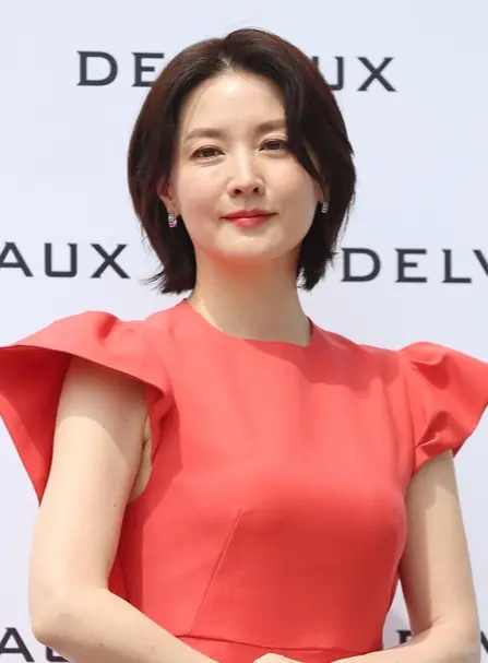 Lee Young-ae 이영애 2023.jpg