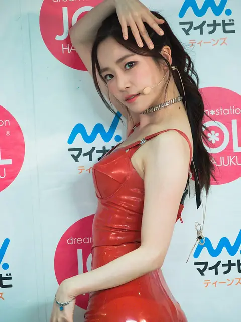 SoRi 20181117 JOL Harajuku Stage 3.jpg