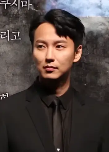 김남길 Kim Nam-gil 20161109 01.png