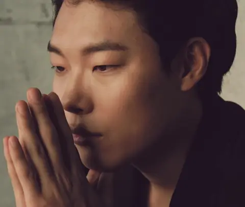 (Marie Claire Korea) 류준열의 등장.jpg