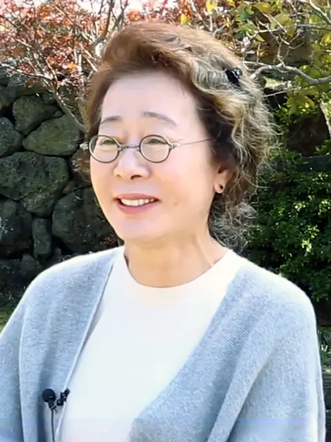 Youn Yuh-jung in December 2016.jpg