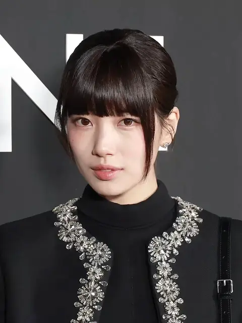 20241128 Bae Suzy CELINE photocall.jpg