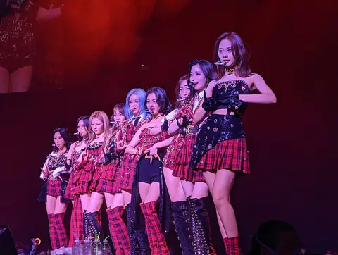 Twice performing at the Forum in Inglewood, California on February 15, 2022.jpg