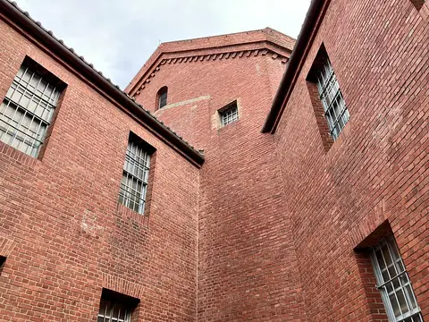 Seodaemun Prison, April 2023.jpg