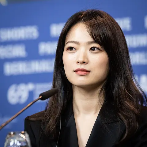 Chun Woo-Hee-9427.jpg