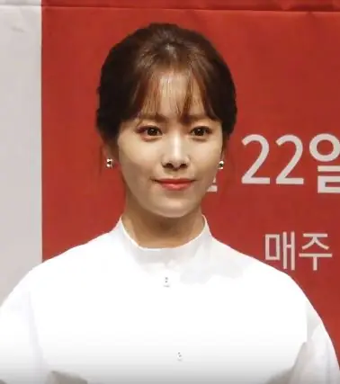 190520 MBC '봄밤' 제작발표회 한지민 (2).jpg