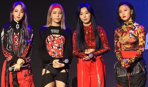 191114 마마무 기자 질의응답 전체영상 (MAMAMOO 'reality in BLACK' 쇼케이스) 3m 15s.jpg