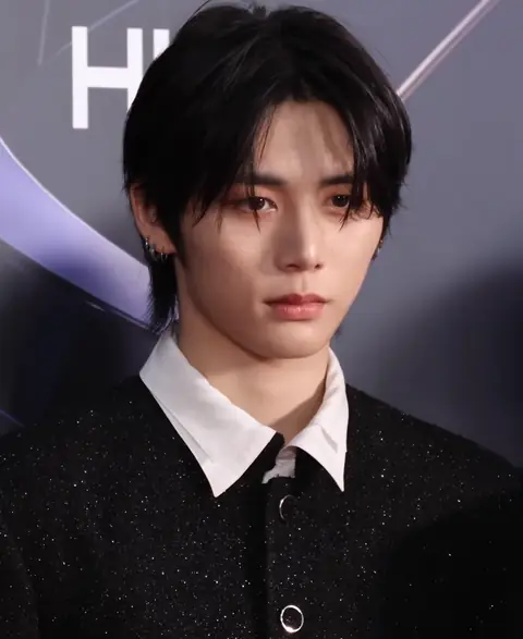 Taesan at the red carpet of the Golden Disc Awards